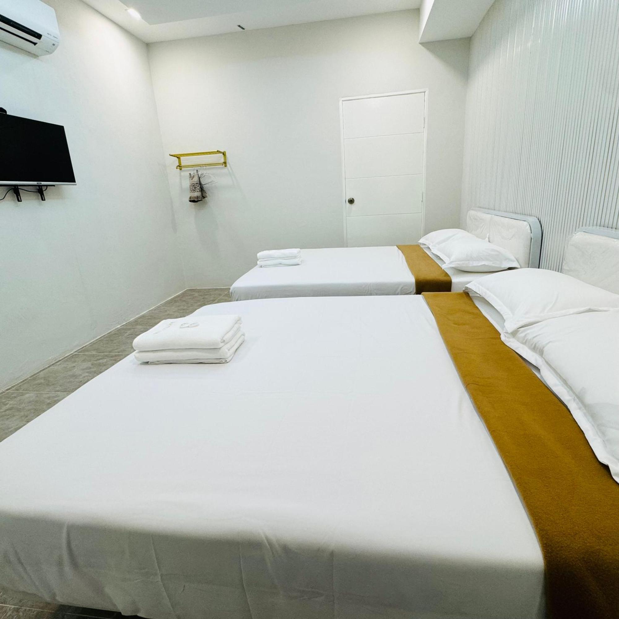 Rayyaz Inn Kuala Terengganu Bagian luar foto